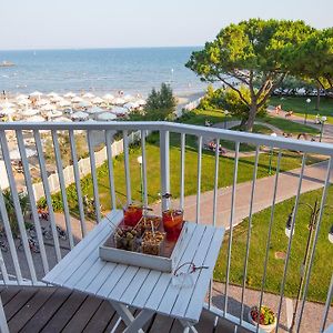 Albergo Alla Spiaggia Градо Exterior photo