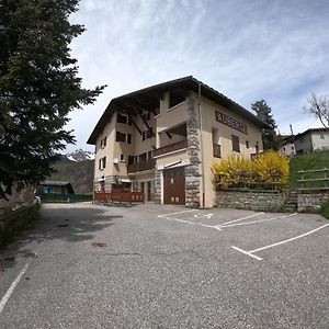 Готель Auberge Le Valezan Exterior photo