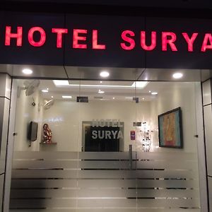 Hotel Surya Халдвані Exterior photo