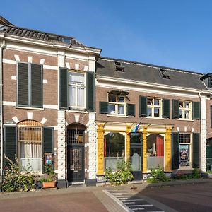 Апартаменти Huis Met De Leeuwenkoppen Дірен Exterior photo