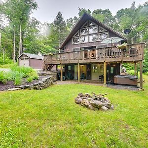 Вілла Pet-Friendly Tolland Cabin With Private Hot Tub! Exterior photo
