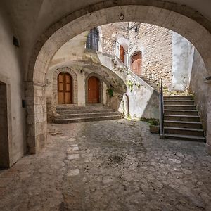 Готель La Torretta Sul Cortile Monteroduni Exterior photo