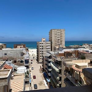 Apartment With 3Bed Rooms In Al Agamy - El Nakheil Beach Александрія Exterior photo