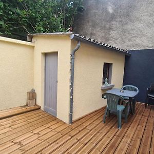 Вілла Petite Maison Cosy Wifi Avec Terrasse Montigny-le-Gannelon Exterior photo