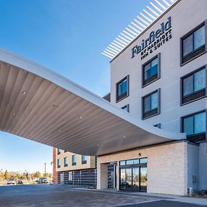 Fairfield Inn & Suites By Marriott Меніфрі Exterior photo