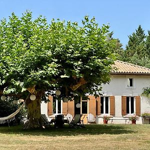 Готель La Ferme Du Miouat Сен-Жульєн-ан-Борн Exterior photo