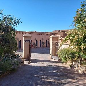 Готель Riad Ksar Ighnda Asfalou Exterior photo