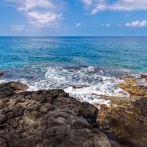 Hokuea Hale Oceanfront Private Home With Hot Tub Кайлуа-Кона Exterior photo