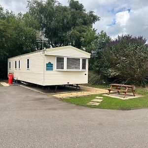 Готель Poolside Hideaway, Tattershall Lakes Exterior photo