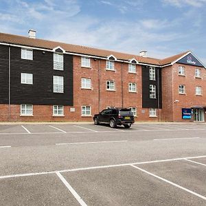 Travelodge Stansted Ґрейт-Данмоу Exterior photo