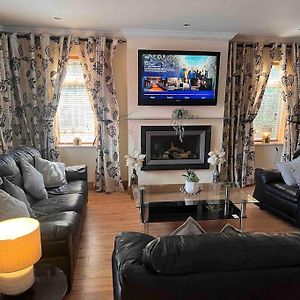 Luxury Home In Dublin Wifi Tv B&B Close To City Centre Лукан Exterior photo