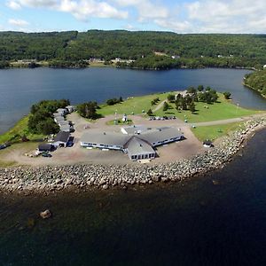 The Cove Motel & Restaurant Aulds Cove Exterior photo