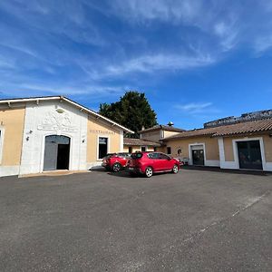 Tokogine Hotel Restaurant Listrac-Medoc Exterior photo