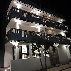 Готель Hostal Marina Samana Exterior photo