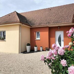 Bed and Breakfast Chez Nadine Valframbert Exterior photo