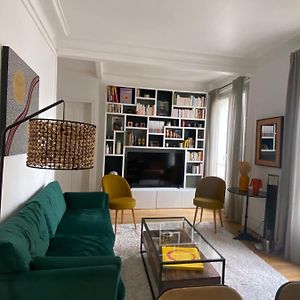 Appartement Cozy Pour 4 Personnes - A 5 Minutes De Paris Леваллуа-Перре Exterior photo