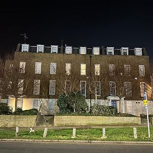 Calverley House Apartments Бішопс-Стортфорд Exterior photo