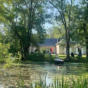 Le Cottage Des Etangs Becon-les-Granits Exterior photo