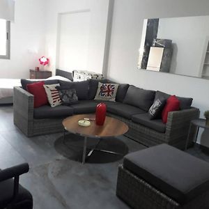 Апартаменти Studio In Dbayeh In A Prime Location, Wifi, 38Sqm Exterior photo