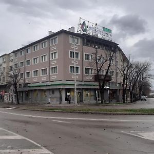 Готель Роял Шумен Exterior photo