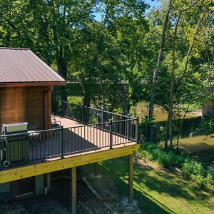 Riverfront Covington Cabin With Deck And Fire Pit! Піква Exterior photo