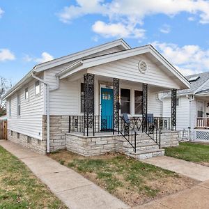 Вілла Blue Door Bungalow Сент-Луїс Exterior photo