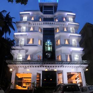 Vishnu Inn Ґуруваюр Exterior photo