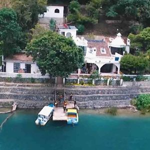 Вілла El Castillo En El Lago Atitlan Тікаль Exterior photo