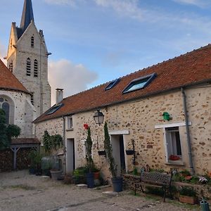 Bed and Breakfast Le Portail Bleu Chatres  Exterior photo