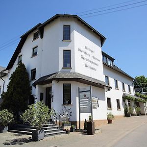 Готель Weingut Matthias Dostert / Culinarium Ніттел Exterior photo