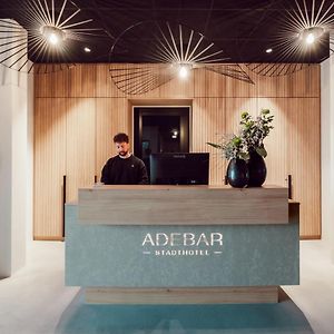 Adebar Stadthotel Дінґольфінґ Exterior photo