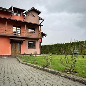 Готель Pensiunea Floro Інторсура-Бузаулуй Exterior photo