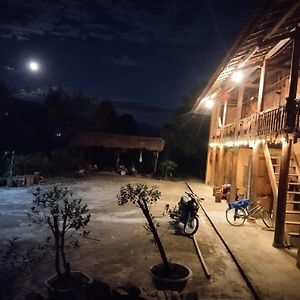 Homestay Ly Ta Thi Хазянг Exterior photo