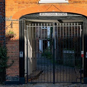 Pass The Keys Converted Hop House Apt - Old Amersham - Chilterns Exterior photo