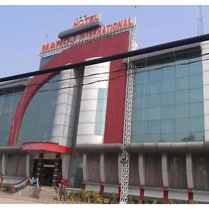 Hotel Manoj International, Канпур Exterior photo
