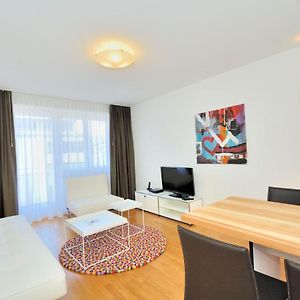 Апартаменти Cozy 1Br Near Lake With Balcony - Mill 422 Цюрих Exterior photo