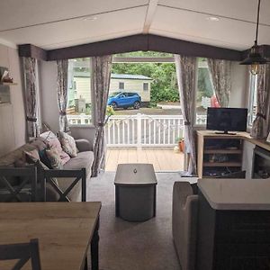 Готель Luxury Caravan Портмадог Exterior photo