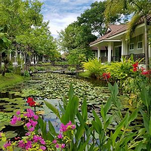 Готель Le Charme Sukhothai Historical Park Exterior photo