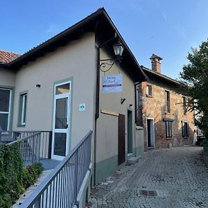 Locanda Della Rocca Di Camagna Camagna Monferrato Exterior photo