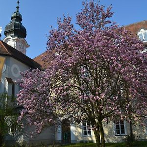 Готель Haus Der Begegnung Heilig Geist Бурґгаузен Exterior photo