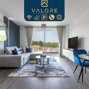 Апартаменти Cosy 1 Bed Near Peaceful Canal By Valore Property Services Мілтон-Кінз Exterior photo