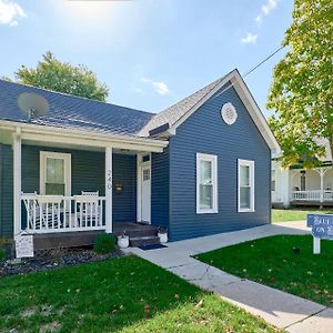 Апартаменти The Blue House On Boone Трой Exterior photo