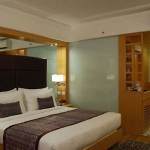 Готель Lords Plaza Bengaluru Room photo