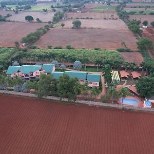Krishna Heritage Resort Бадамі Exterior photo