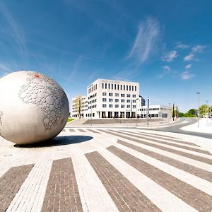 Готель Vienna House By Wyndham Ernst Leitz Ветцлар Exterior photo