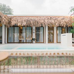 Private Villa With Pool In Vigan, Ilocos Sur - Selene Private Villas San Vicente  Exterior photo