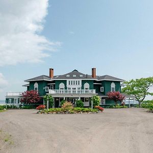Вілла Elegant Oceanfront Maine Estate With Gazebo Stockton Springs Exterior photo