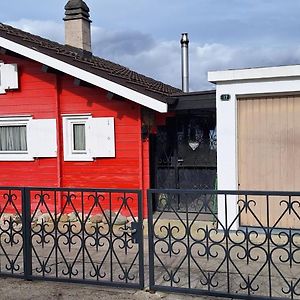 Вілла Romantic Chalet With Top Panorama Chatillon  Exterior photo