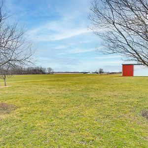 Вілла Auburn Finger Lakes Farmhouse With Open Views! Exterior photo