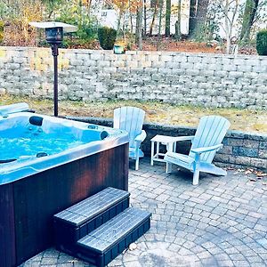 Hot Tub-King Suite-Pet Friendly-Fenced Yard-Fire Pit-500Mbps-Fireplace Іст-Страудсберг Exterior photo